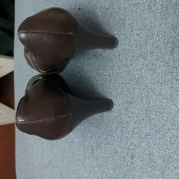 Chinese Laundry Size 8 Heels - Picture 2 of 10